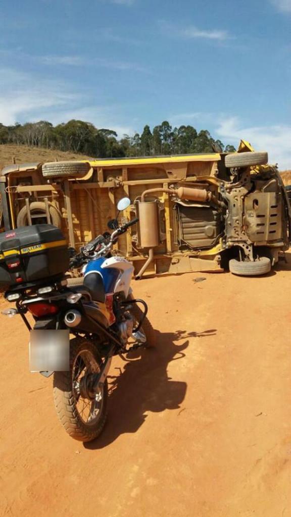 Van dos Correios é roubada em Viçosa