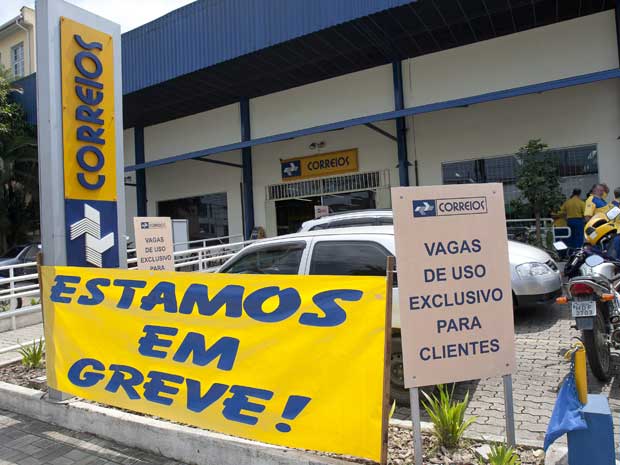 Metade dos servidores dos Correios da PB mantêm paralisação, afirma dirigente do Sintect