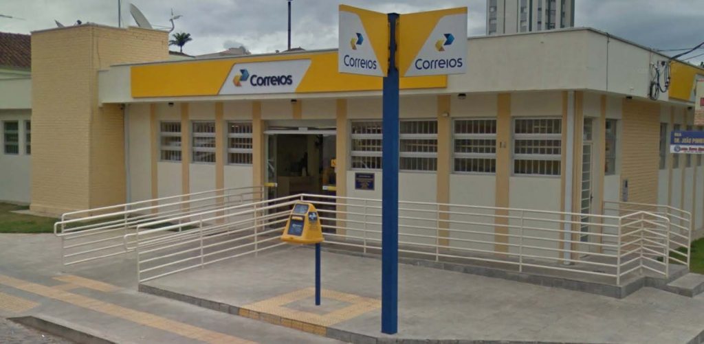 Minas Gerais: Suspeito é baleado e dois policiais ficam feridos em tentativa de assalto aos Correios