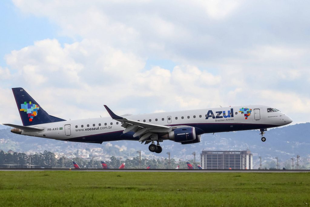 avião azul correios