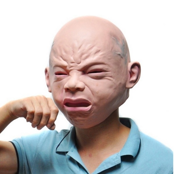 máscara de bebe chorando